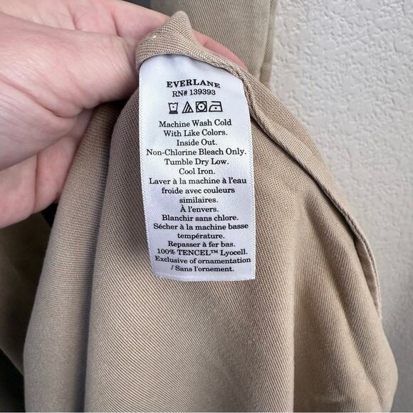 Everlane • The Tencel V-Neck Dress - Picture 8 of 13